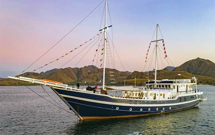 Navigating the Seas in Style A Guide to Liveaboard Boats for Family Adventures